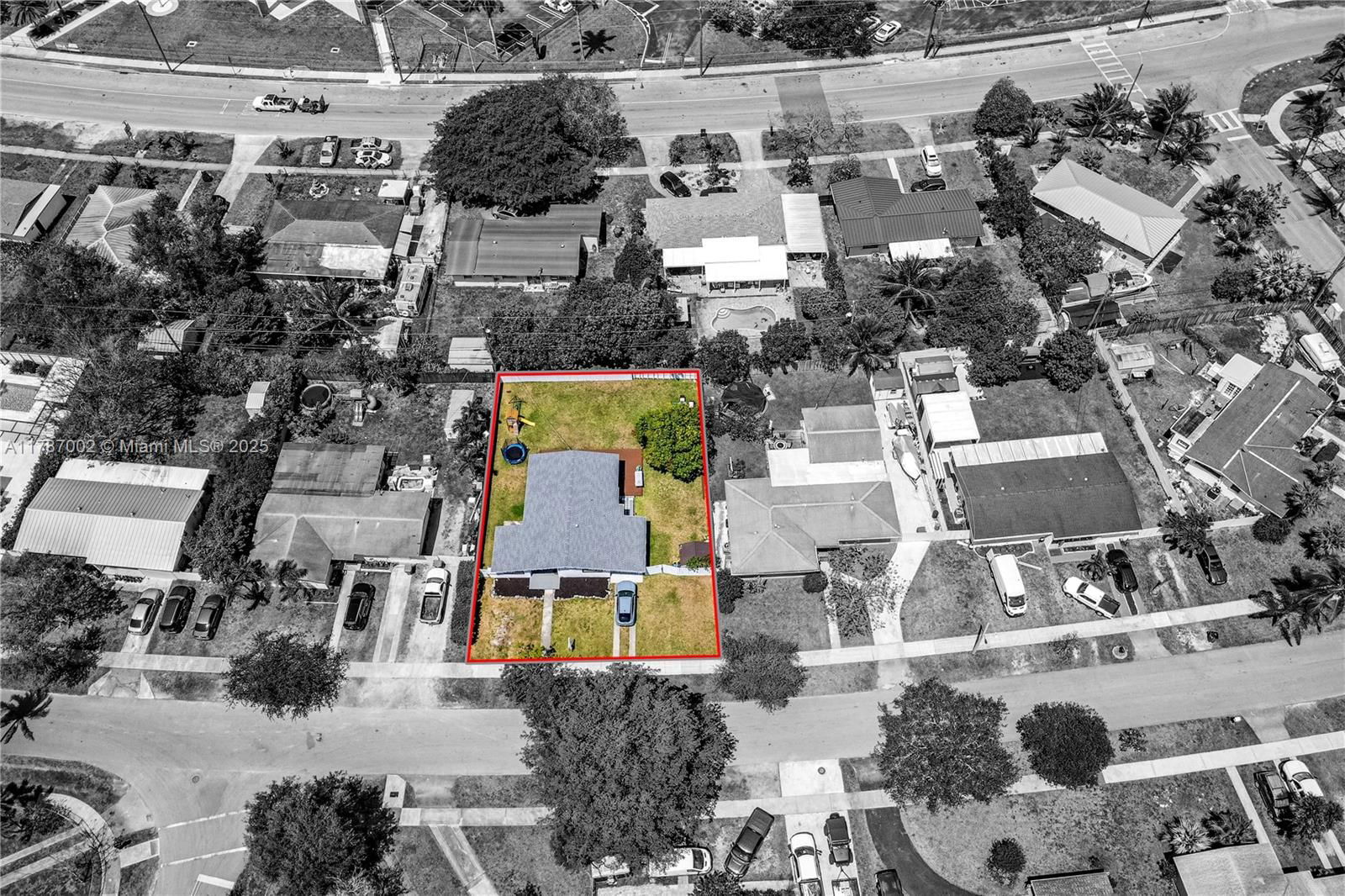 Real estate property located at 19310 Christmas Rd, Miami-dade, Pine Tree Manor Sec 4, Cutler Bay, FL
