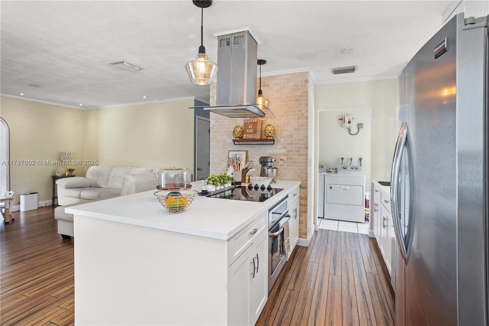 Real estate property located at 19310 Christmas Rd, Miami-dade, Pine Tree Manor Sec 4, Cutler Bay, FL