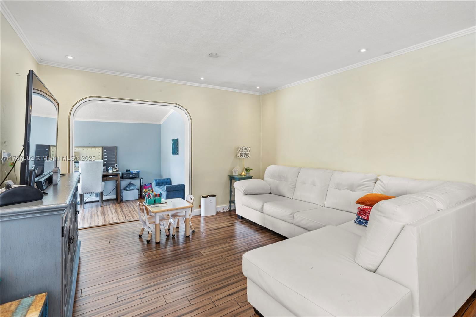 Real estate property located at 19310 Christmas Rd, Miami-dade, Pine Tree Manor Sec 4, Cutler Bay, FL