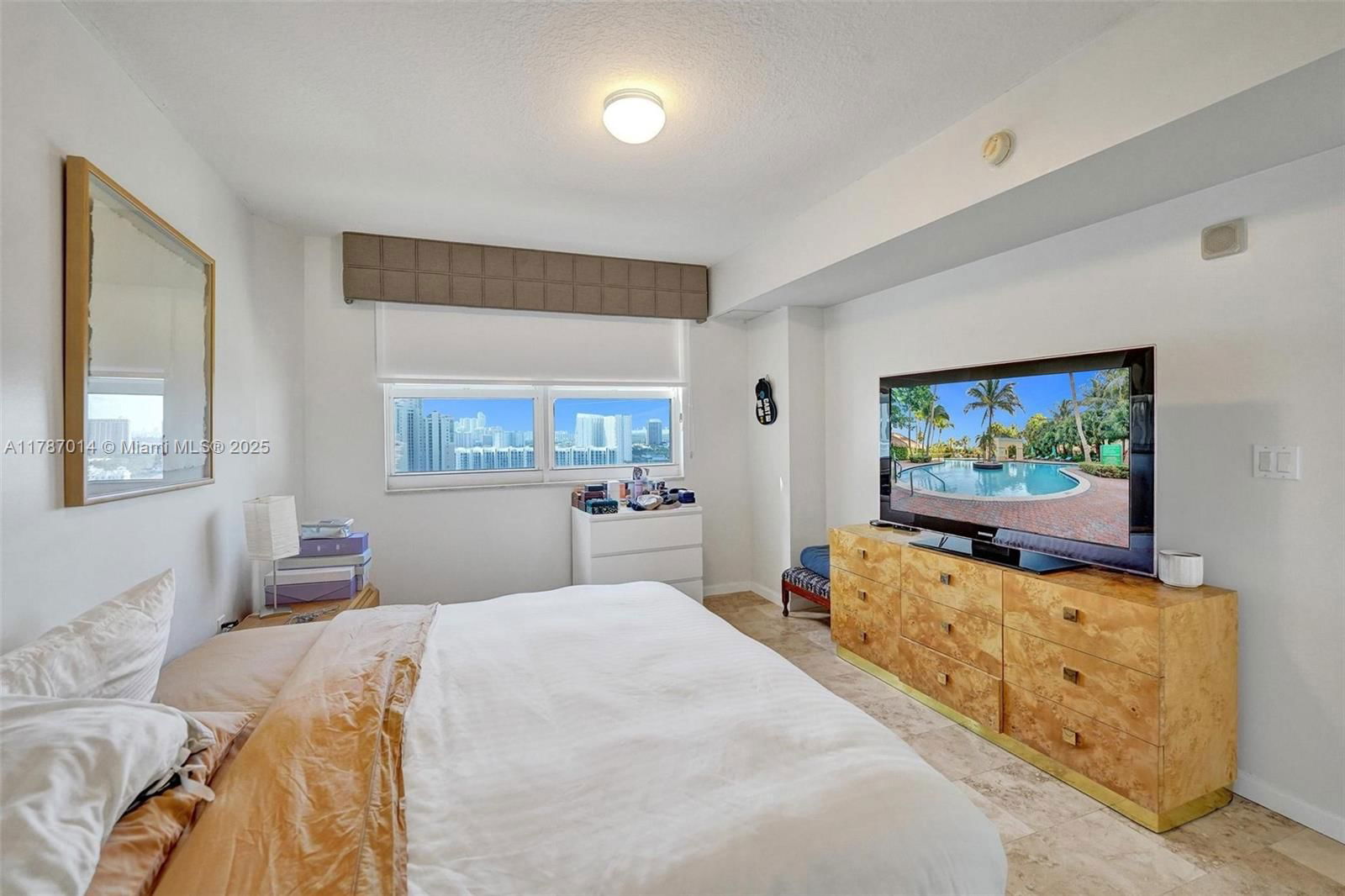 Real estate property located at 19501 Country Club Dr #2507, Miami-dade, Turnberry On The Green Co, Aventura, FL