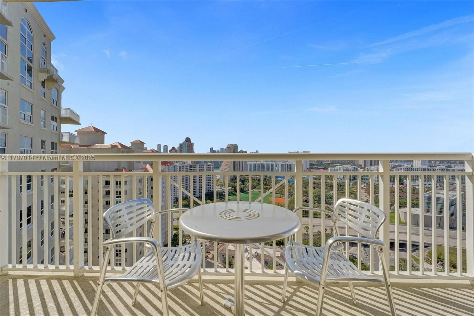 Real estate property located at 19501 Country Club Dr #2507, Miami-dade, Turnberry On The Green Co, Aventura, FL