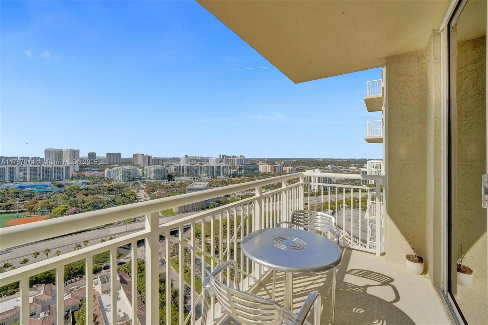 Real estate property located at 19501 Country Club Dr #2507, Miami-dade, Turnberry On The Green Co, Aventura, FL