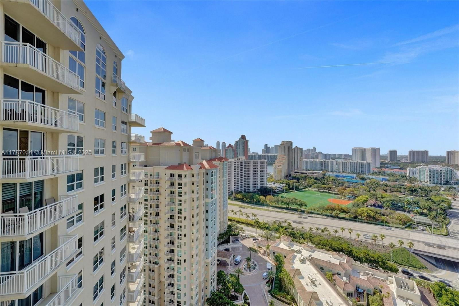 Real estate property located at 19501 Country Club Dr #2507, Miami-dade, Turnberry On The Green Co, Aventura, FL