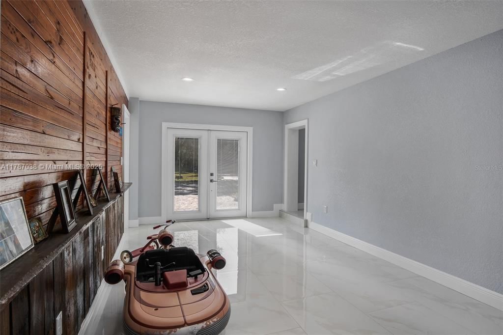 Real estate property located at 40140 SWIFT RD, Lake, Eustis, Other City - In The State Of Florida, FL