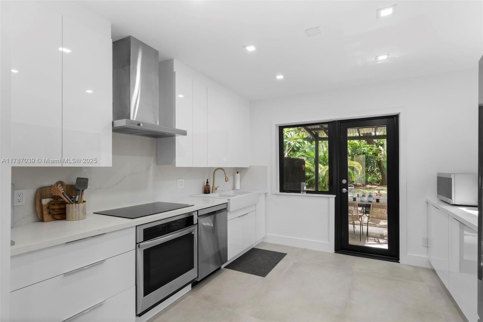 Real estate property located at 829 4th Ct, Broward, Sailboat Bend, Fort Lauderdale, FL