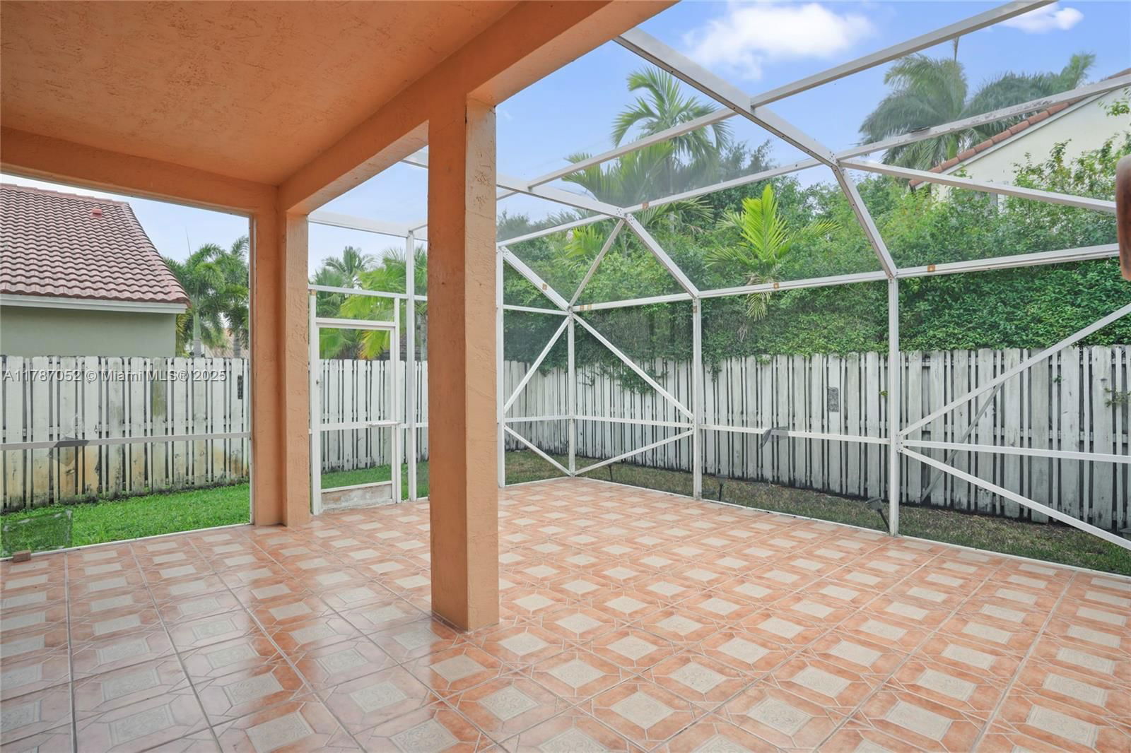 Real estate property located at 18405 9th Ct, Broward, Chapel Lake Estates, Pembroke Pines, FL