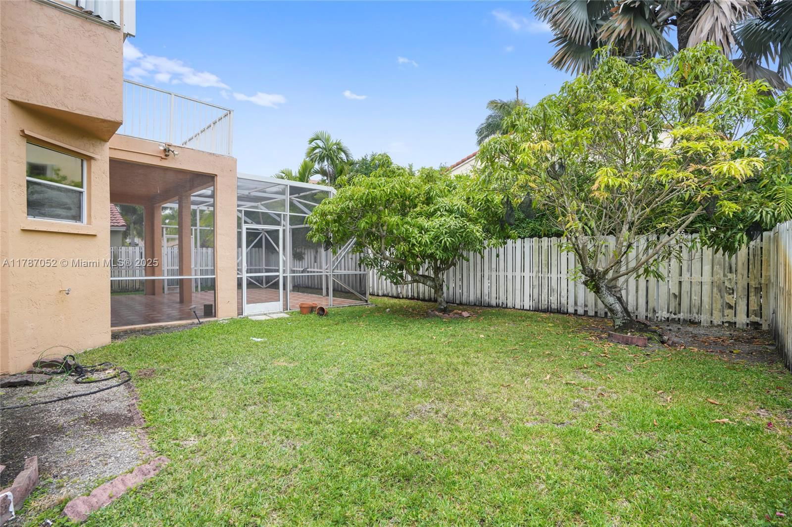 Real estate property located at 18405 9th Ct, Broward, Chapel Lake Estates, Pembroke Pines, FL