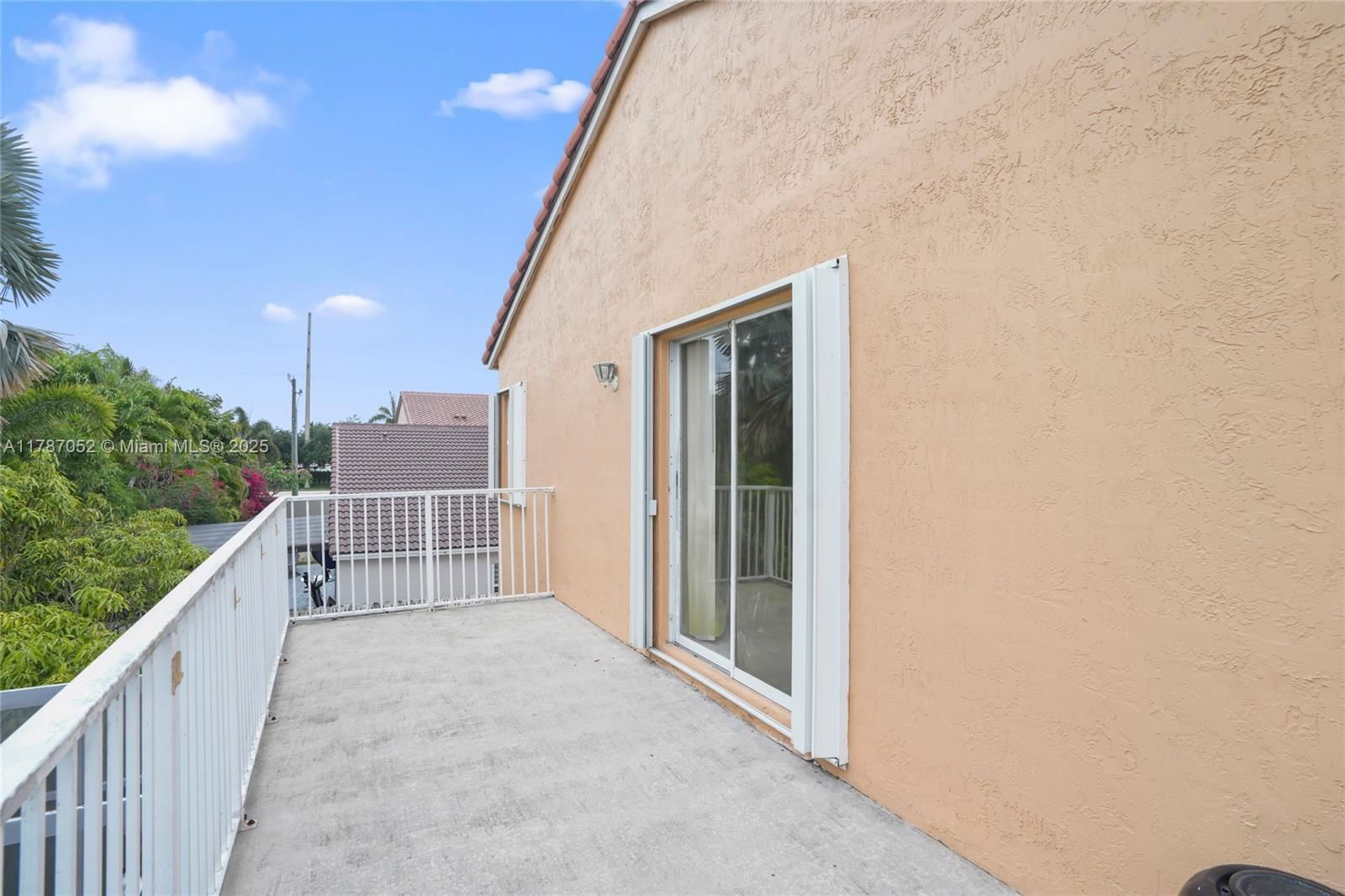 Real estate property located at 18405 9th Ct, Broward, Chapel Lake Estates, Pembroke Pines, FL