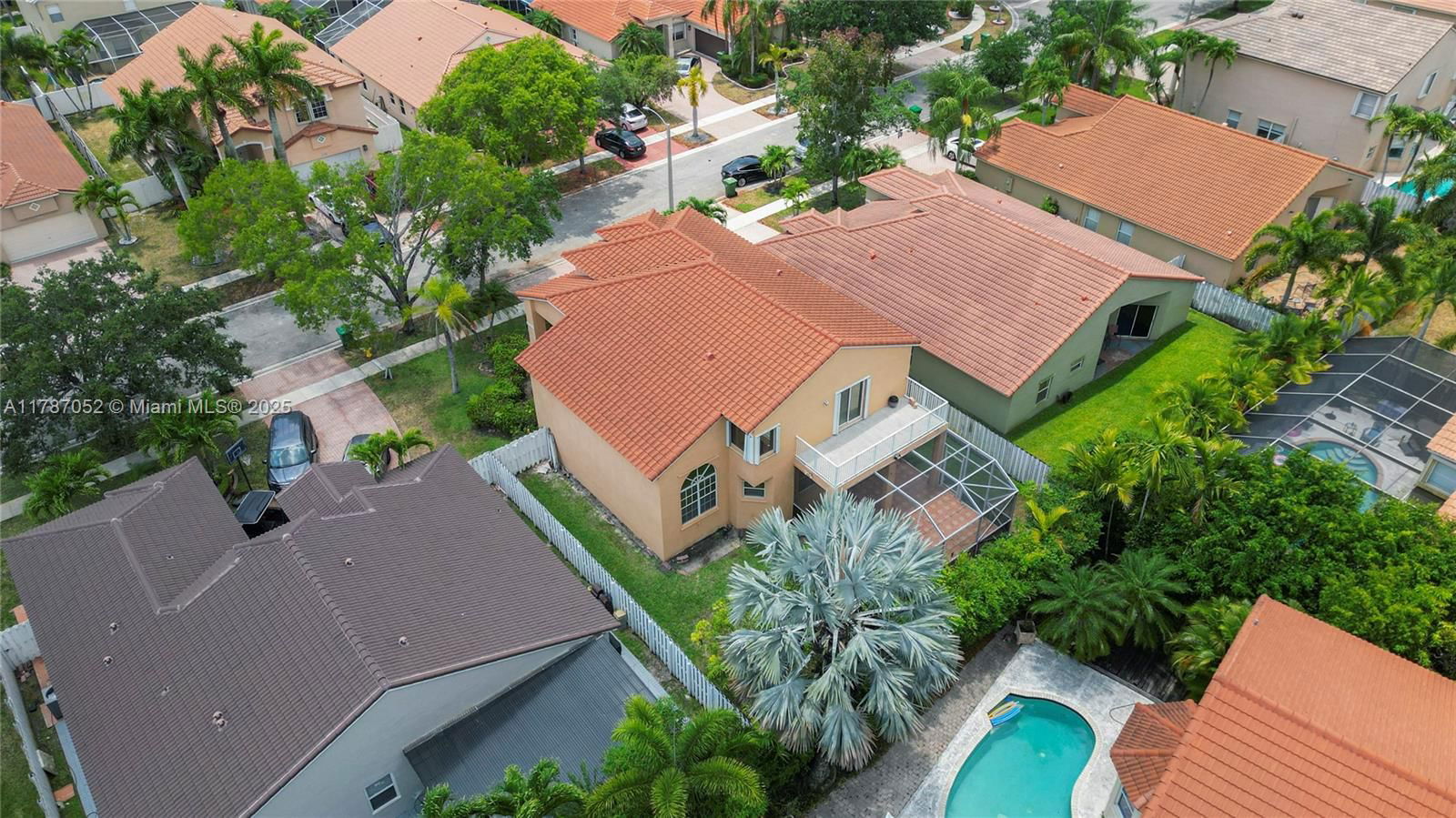 Real estate property located at 18405 9th Ct, Broward, Chapel Lake Estates, Pembroke Pines, FL