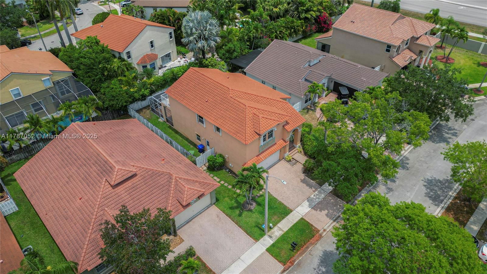 Real estate property located at 18405 9th Ct, Broward, Chapel Lake Estates, Pembroke Pines, FL