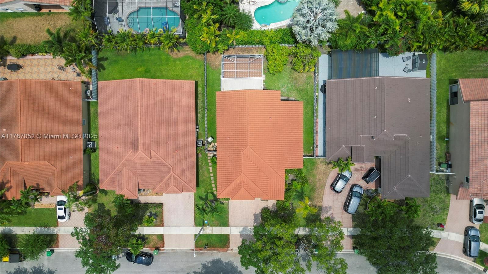 Real estate property located at 18405 9th Ct, Broward, Chapel Lake Estates, Pembroke Pines, FL