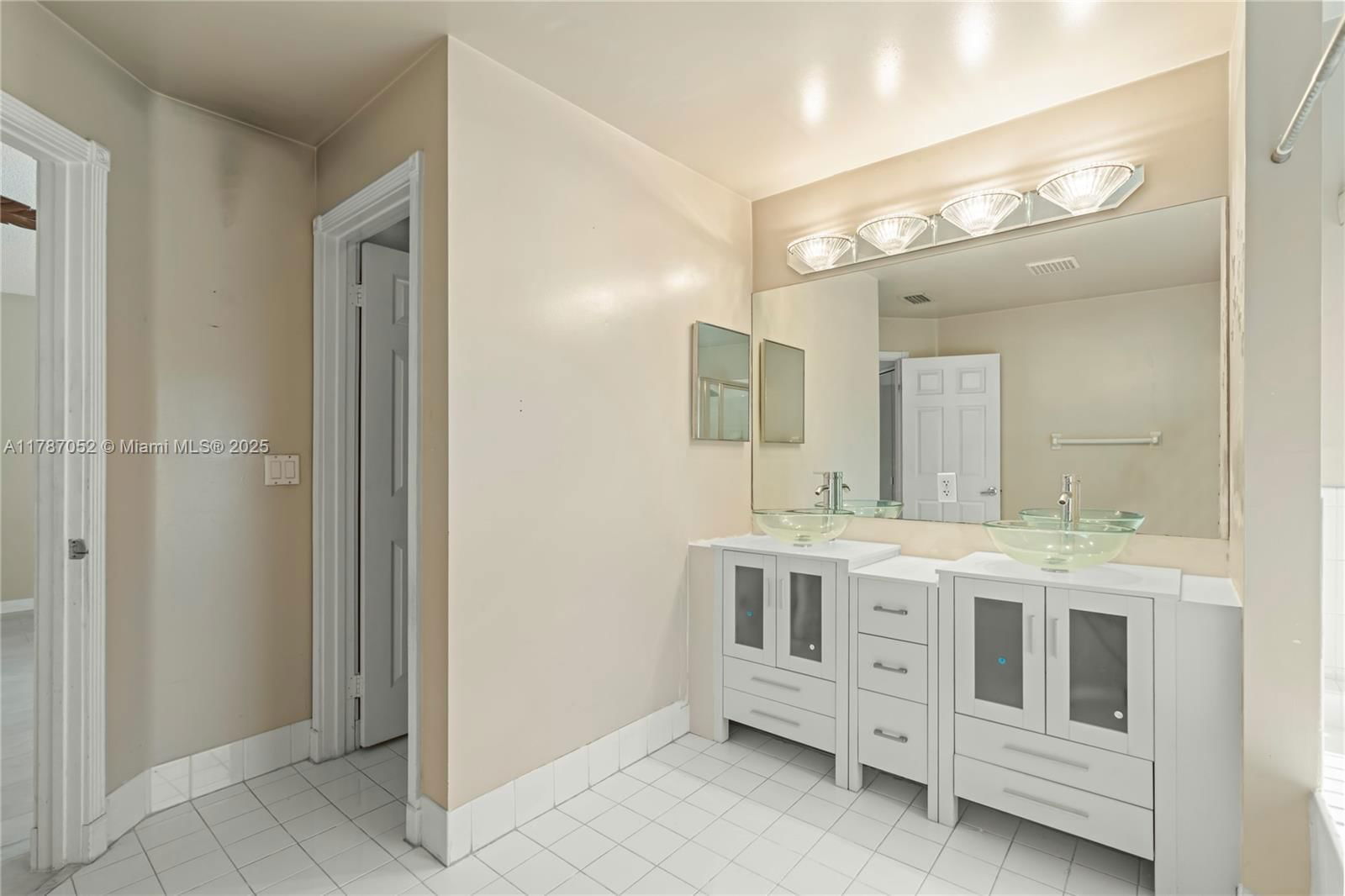 Real estate property located at 18405 9th Ct, Broward, Chapel Lake Estates, Pembroke Pines, FL