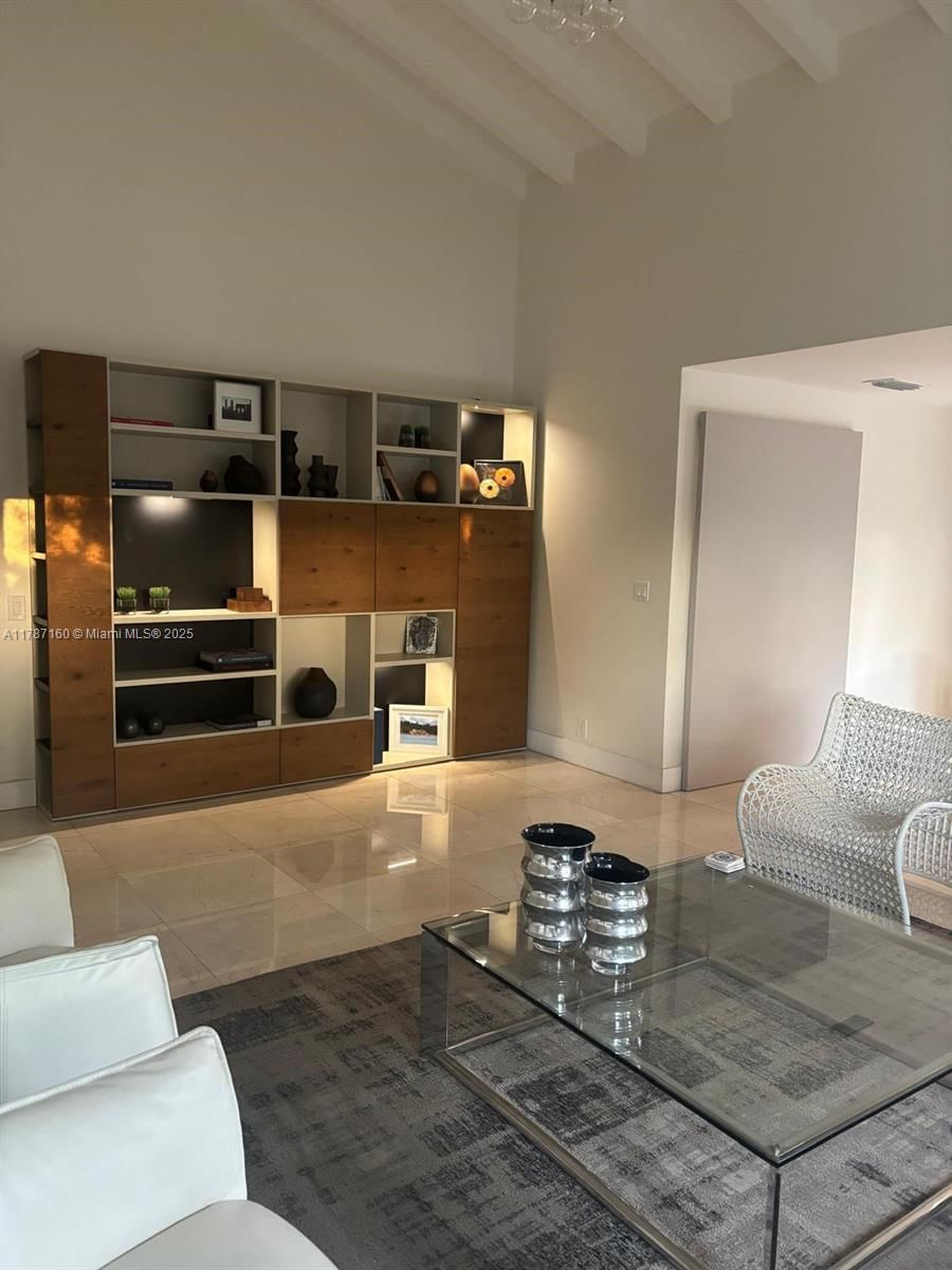 Real estate property located at 2210 202nd St, Miami-dade, Oak Forest Second Addn, Miami, FL