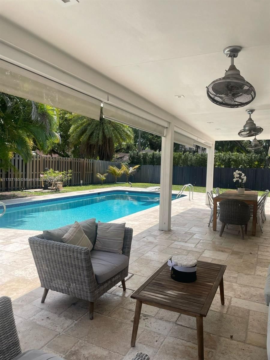 Real estate property located at 2210 202nd St, Miami-dade, Oak Forest Second Addn, Miami, FL