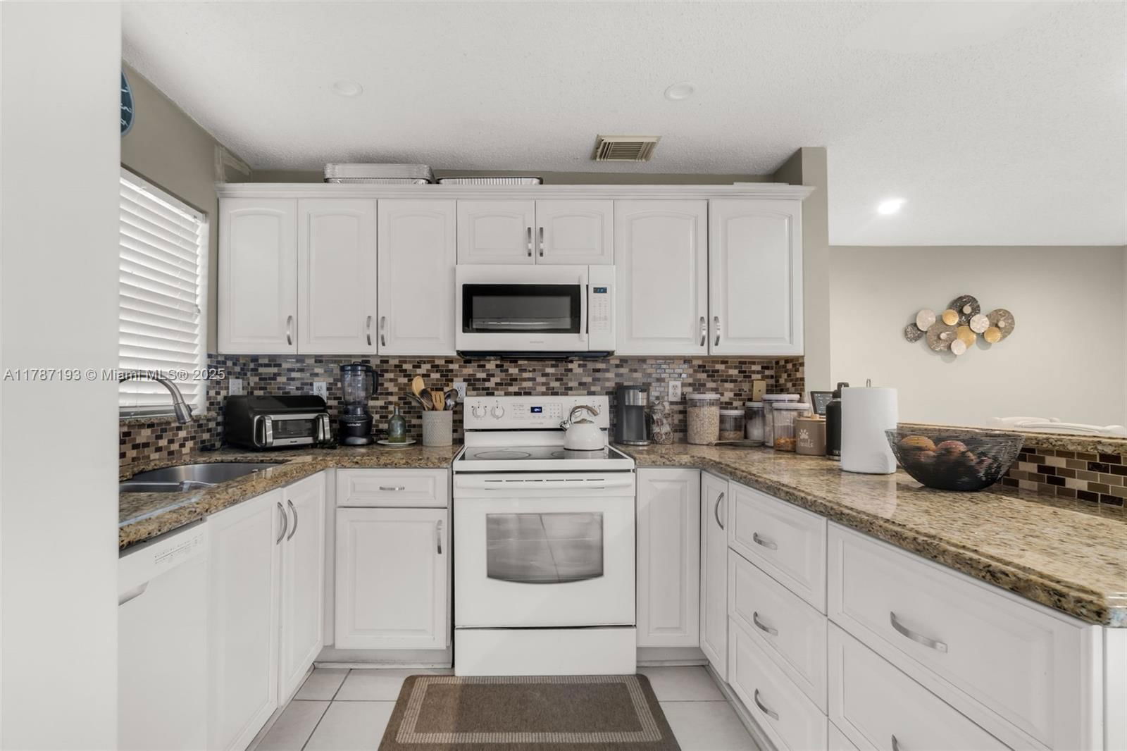 Real estate property located at 14312 176th Ter, Miami-dade, Aristotle Sub Phase I, Miami, FL