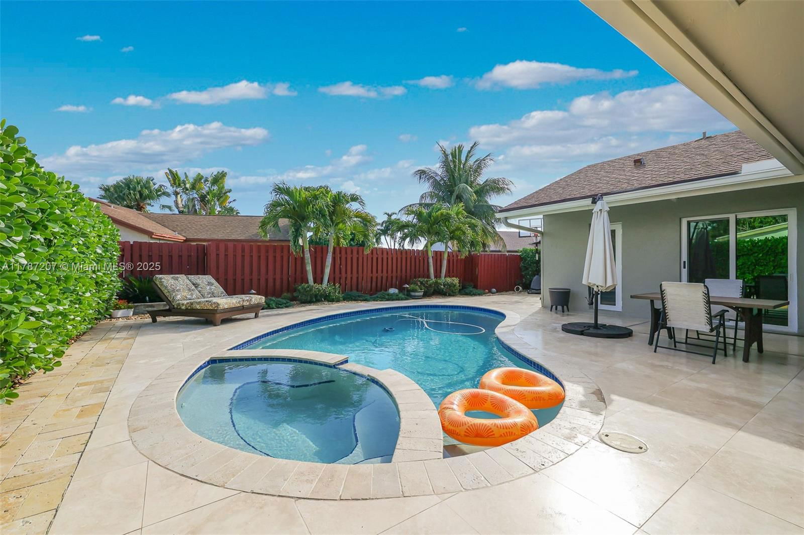 Real estate property located at 16780 Redwood Way, Broward, Bonaventure Lakes Add 2, Weston, FL