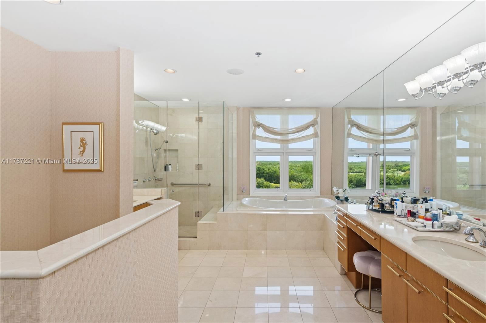Real estate property located at 13645 Deering Bay Dr PH 164, Miami-dade, Deering Bay Condo I, Coral Gables, FL
