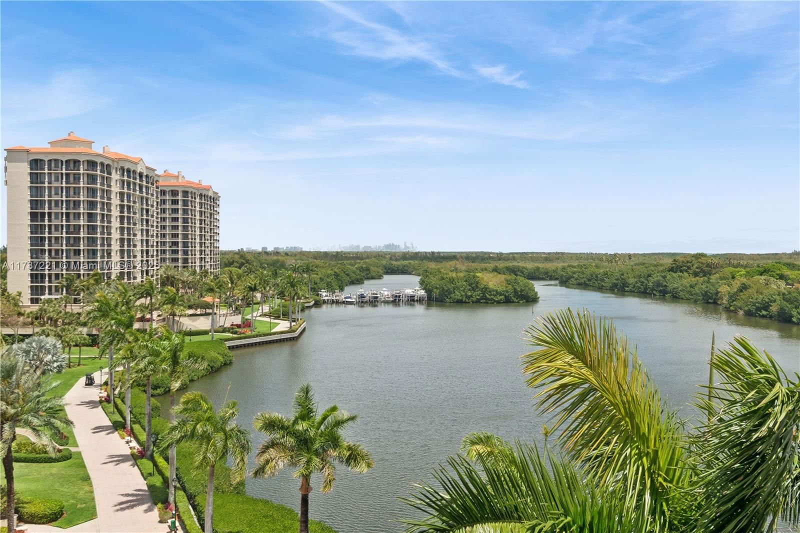 Real estate property located at 13645 Deering Bay Dr PH 164, Miami-dade, Deering Bay Condo I, Coral Gables, FL