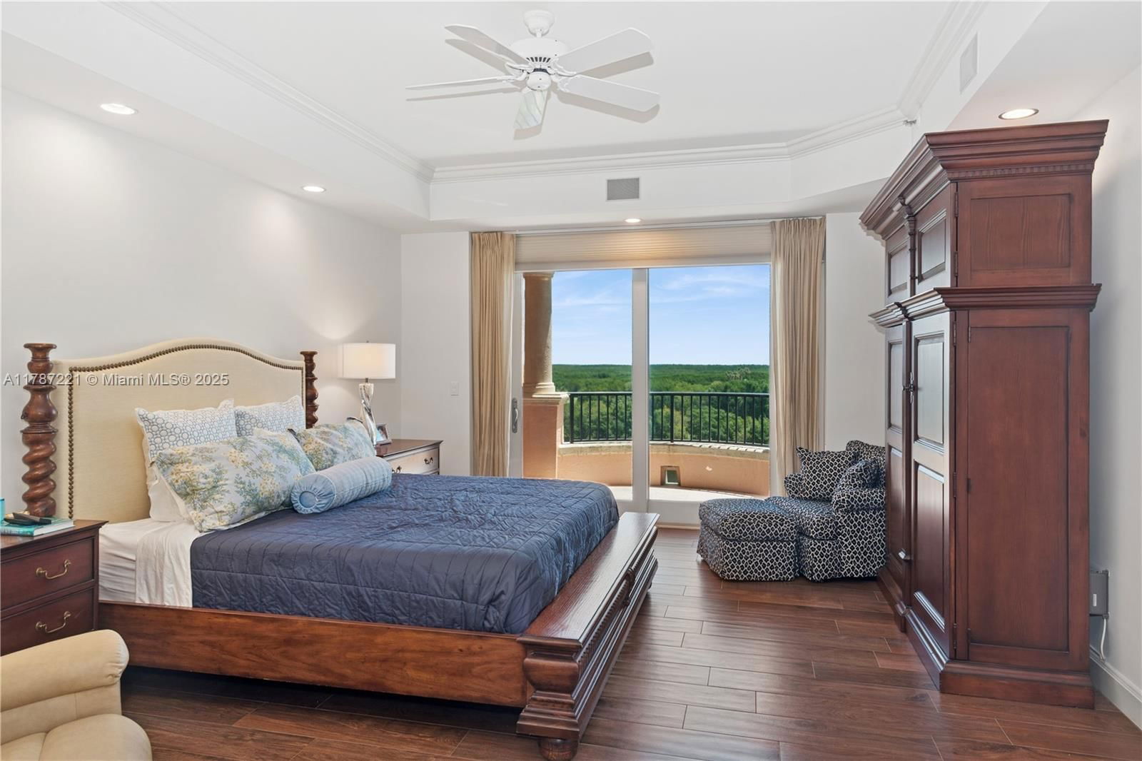 Real estate property located at 13645 Deering Bay Dr PH 164, Miami-dade, Deering Bay Condo I, Coral Gables, FL