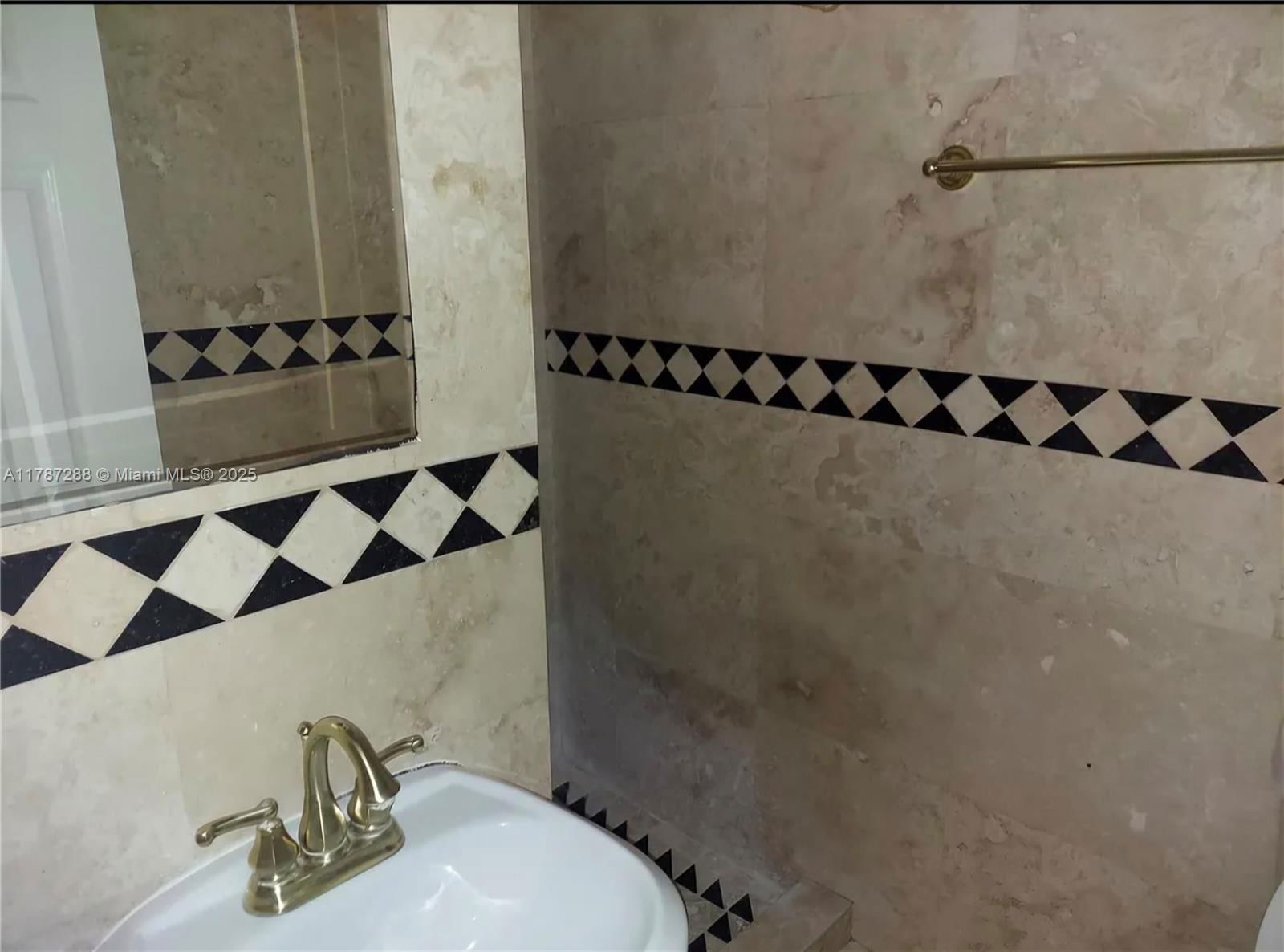 Real estate property located at 2461 15th Ct, Broward, Flamingo Park Sec, Fort Lauderdale, FL