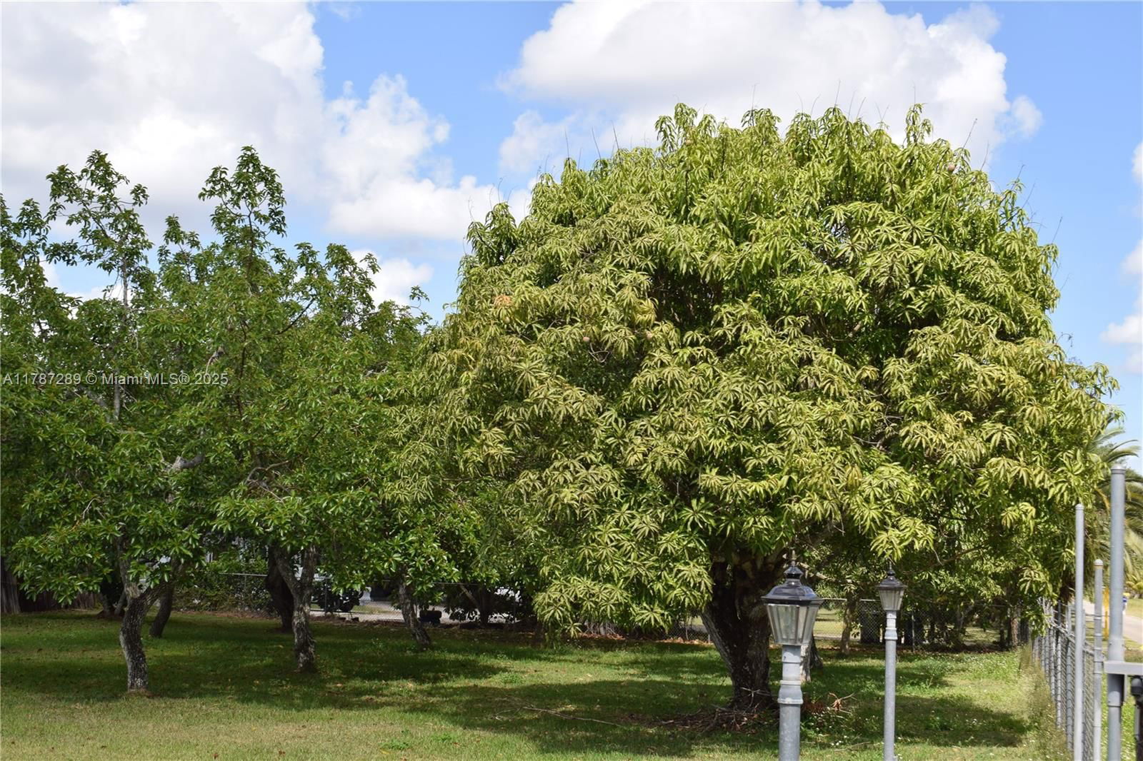 Real estate property located at 16635 236th St, Miami-dade, Wheja Sub, Homestead, FL