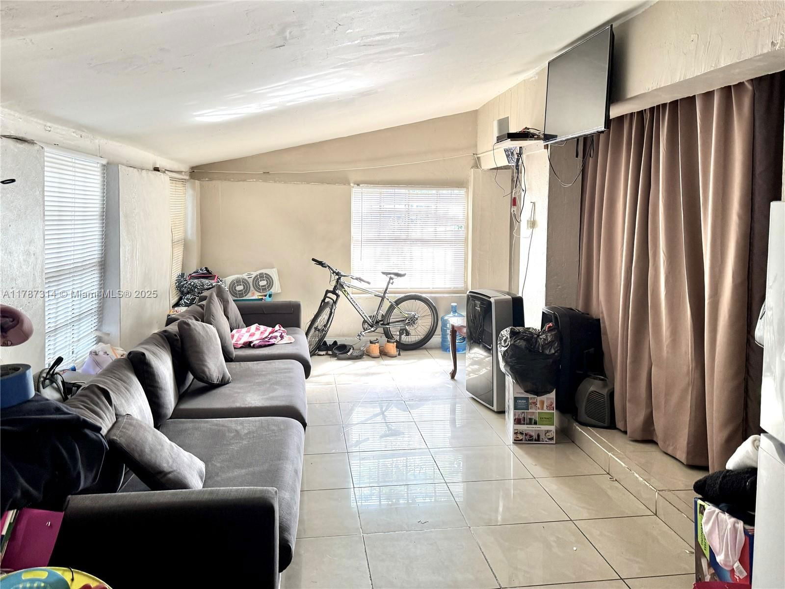 Real estate property located at 6400 1st Pl, Miami-dade, Edison Heights Sec B, Miami, FL