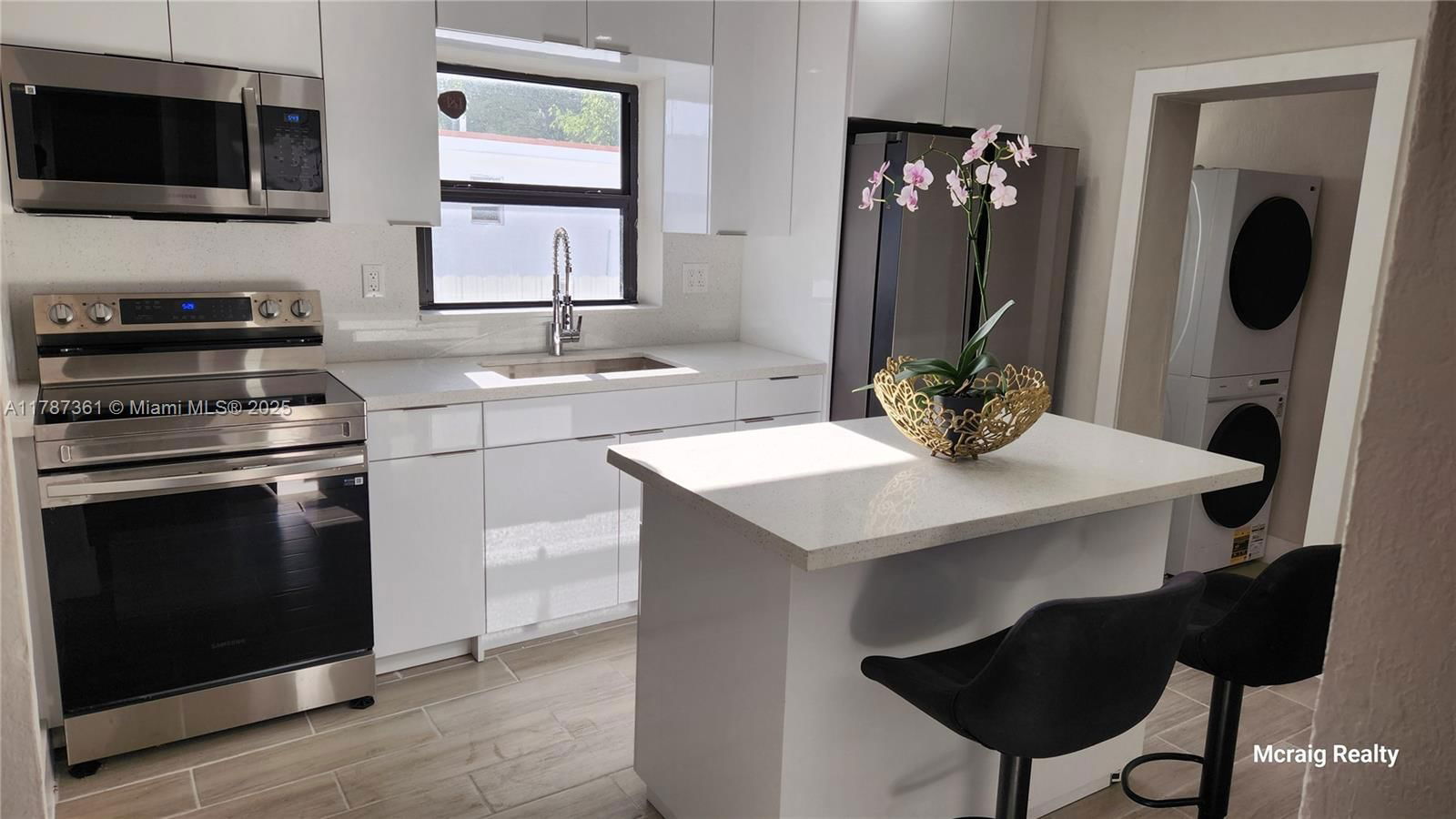 Real estate property located at 1710 6th Ave, Miami-dade, 6th Addn To Hialeah, Hialeah, FL
