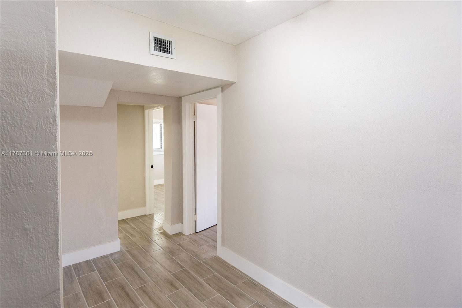 Real estate property located at 1710 6th Ave, Miami-dade, 6th Addn To Hialeah, Hialeah, FL