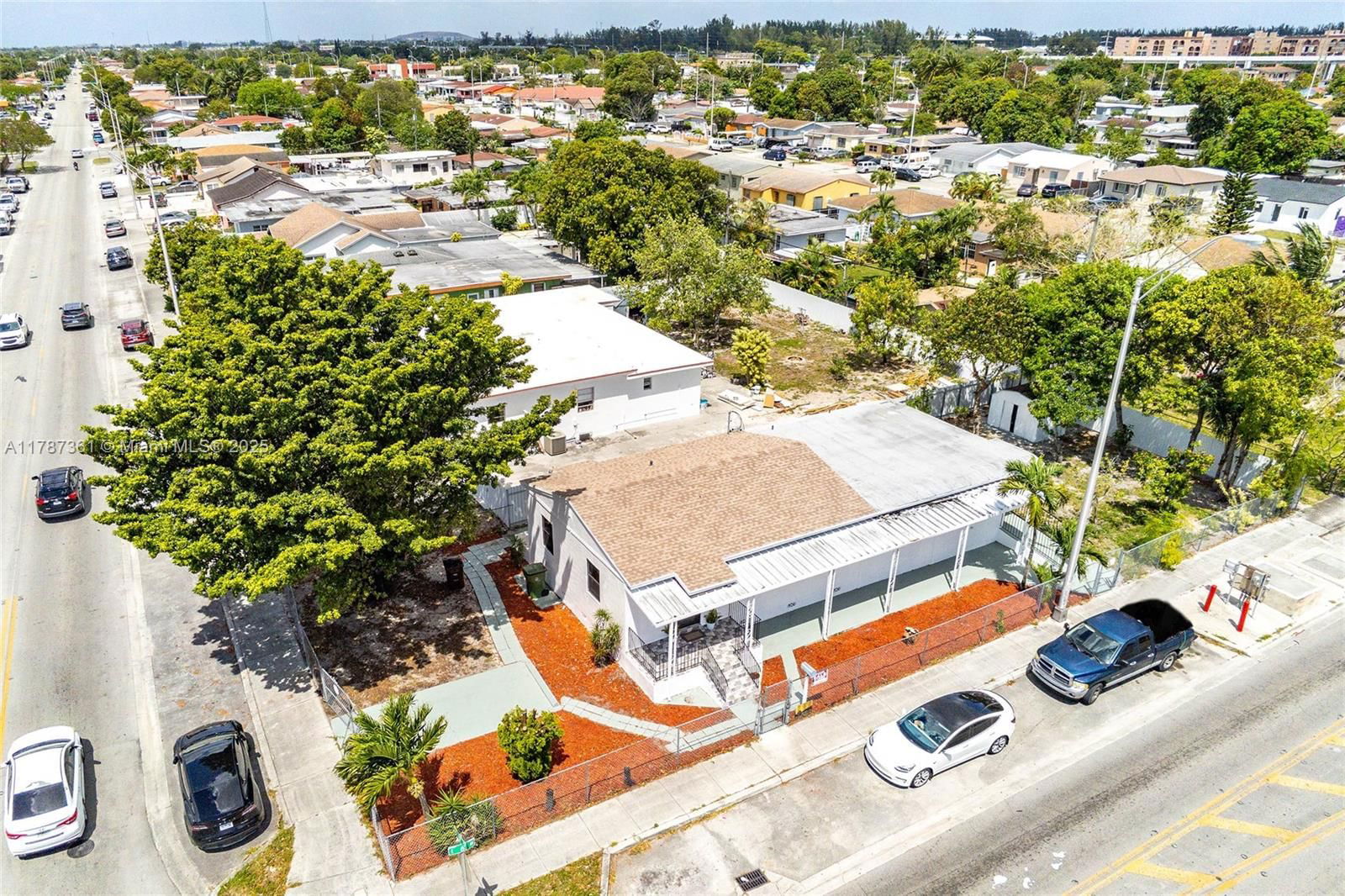 Real estate property located at 1710 6th Ave, Miami-dade, 6th Addn To Hialeah, Hialeah, FL
