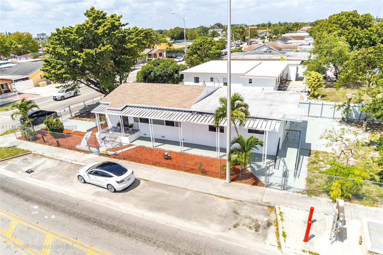 Real estate property located at 1710 6th Ave, Miami-dade, 6th Addn To Hialeah, Hialeah, FL