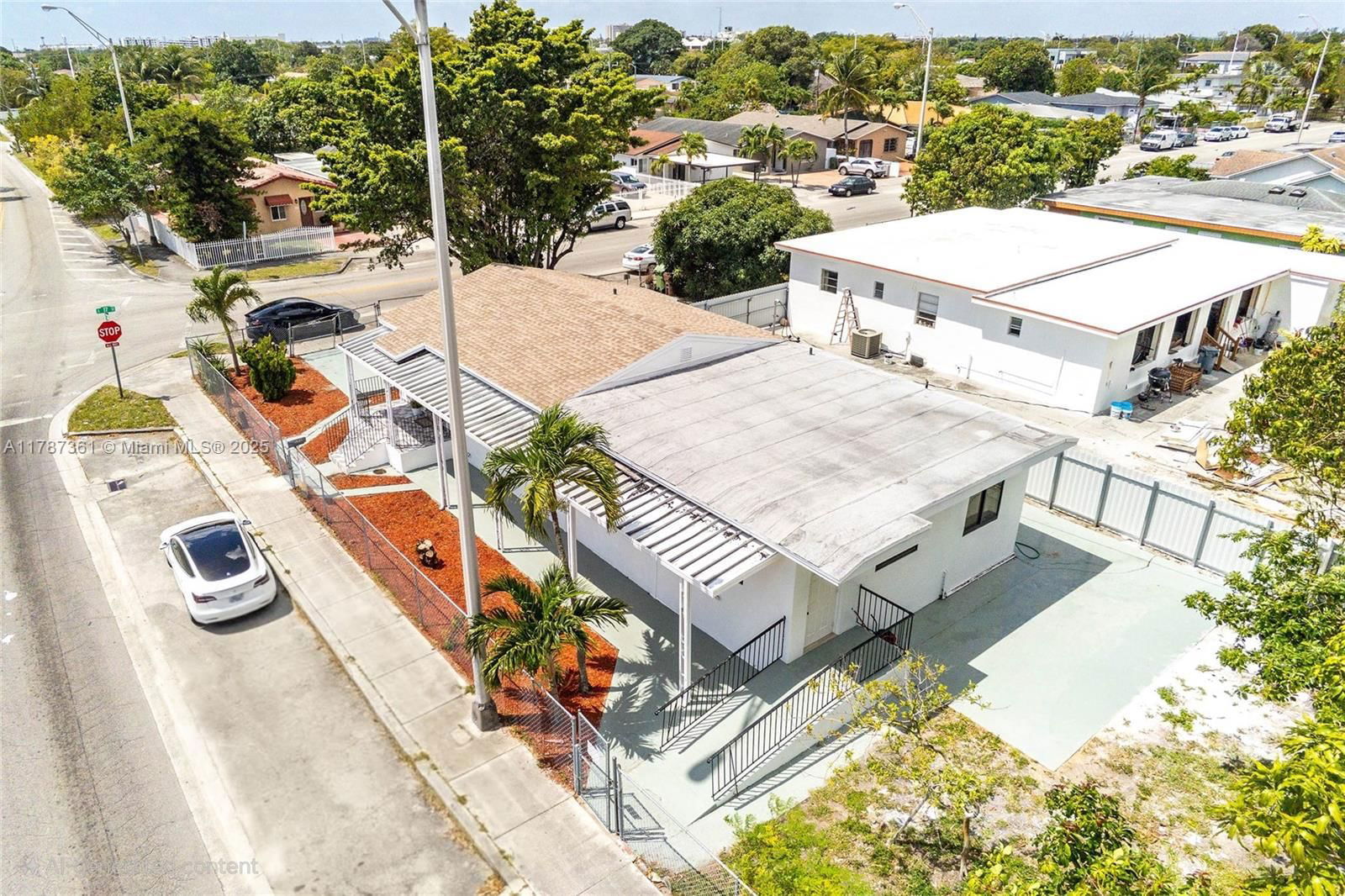 Real estate property located at 1710 6th Ave, Miami-dade, 6th Addn To Hialeah, Hialeah, FL