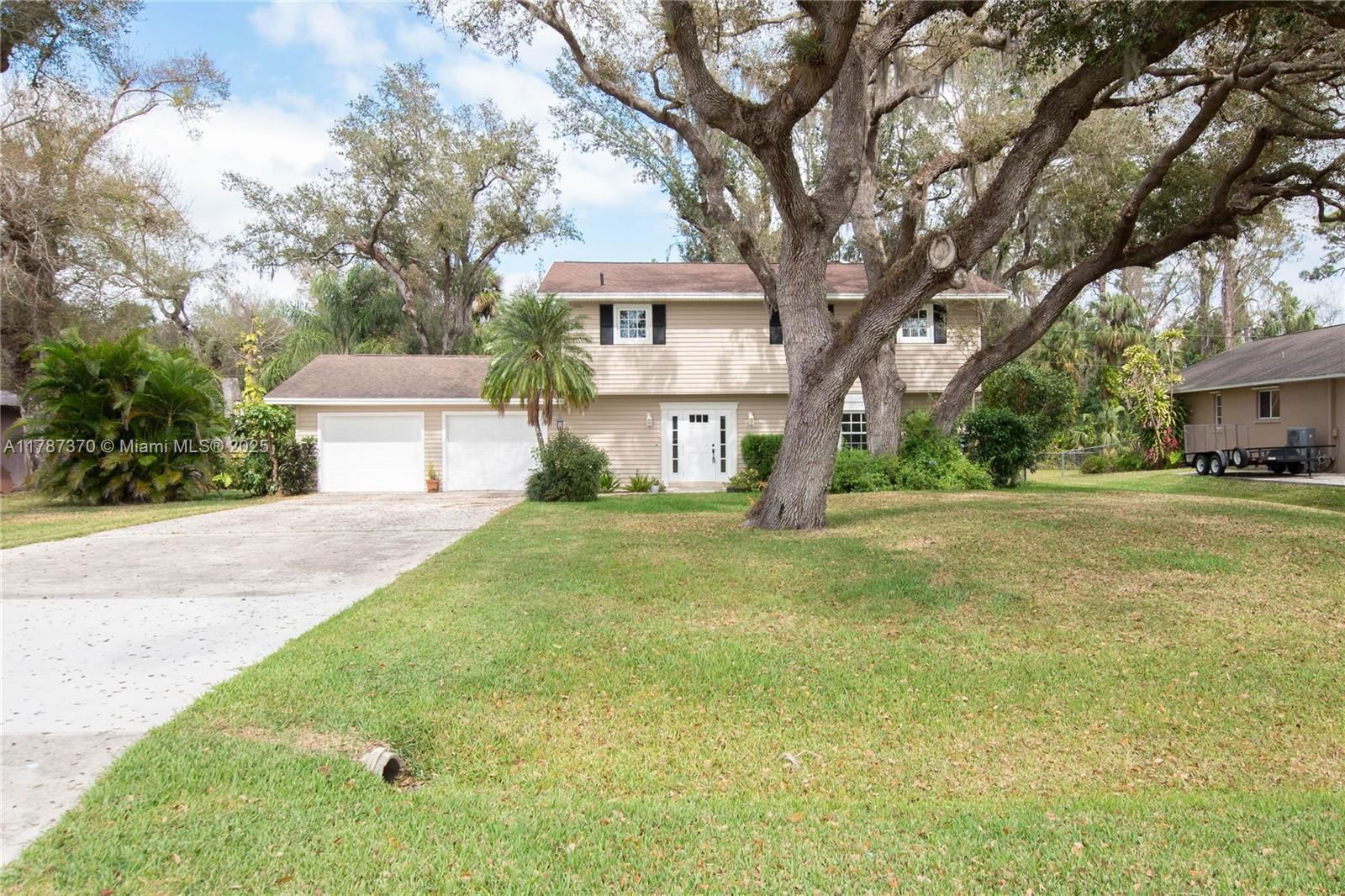 Real estate property located at 7325 Sean Ln, Lee, Daughtreys Creek, Fort Myers, FL