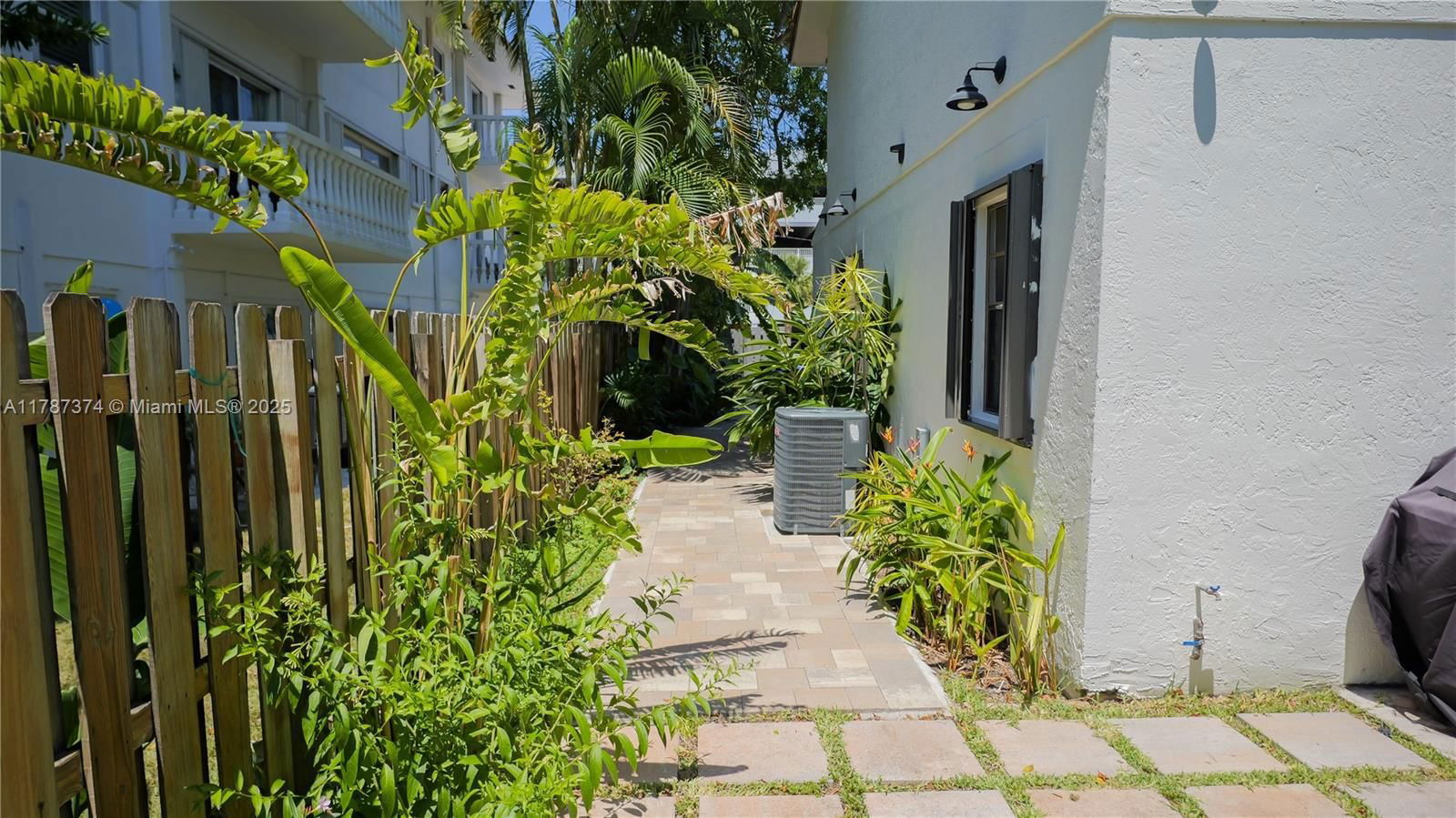 Real estate property located at 2520 9th St, Broward, Sunrise, Fort Lauderdale, FL