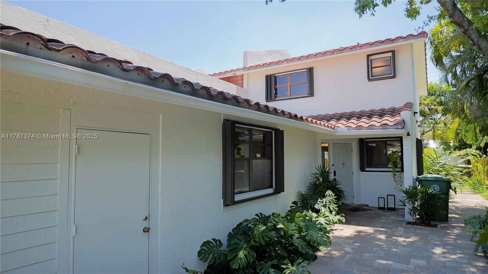 Real estate property located at 2520 9th St, Broward, Sunrise, Fort Lauderdale, FL