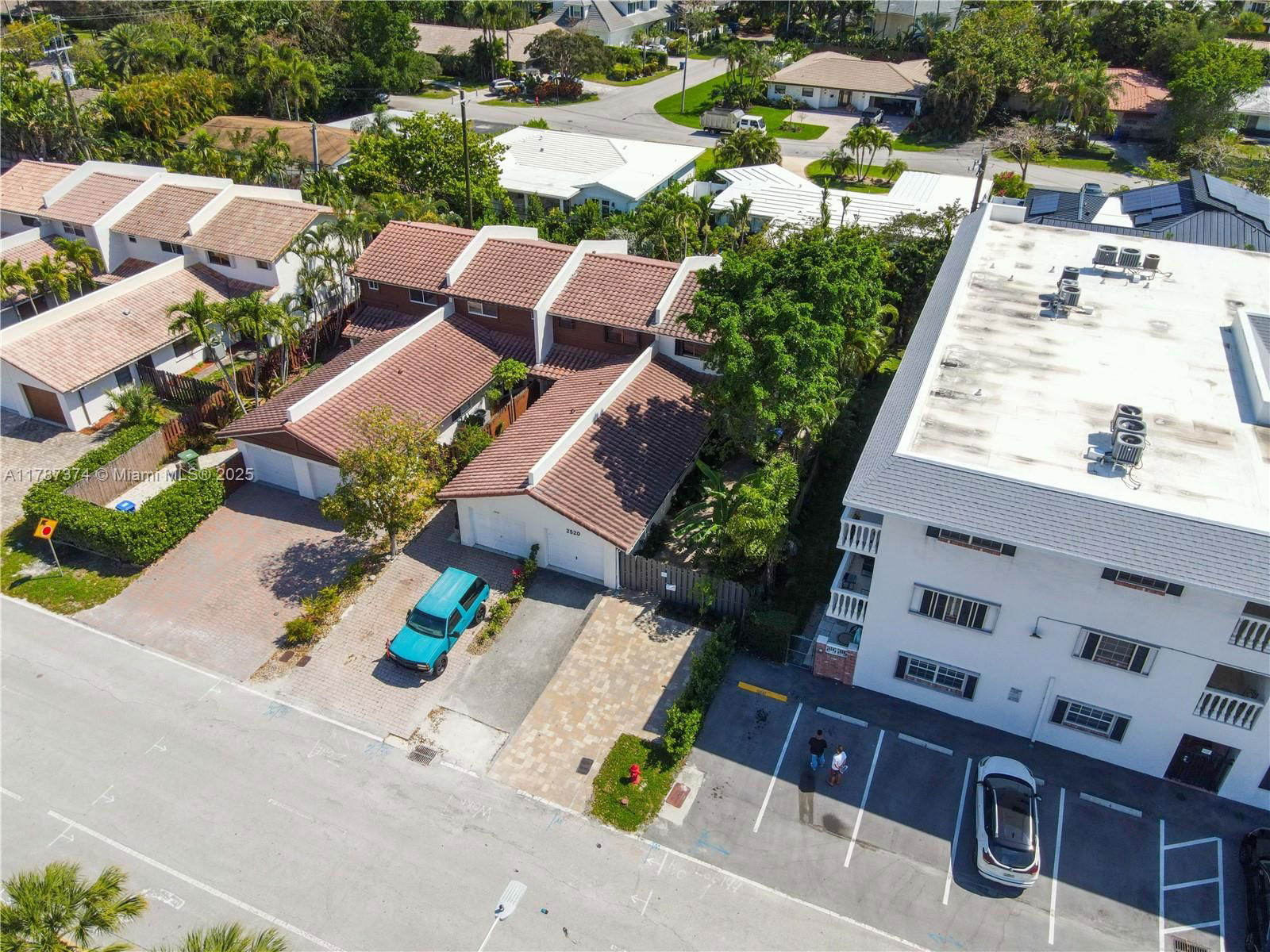 Real estate property located at 2520 9th St, Broward, Sunrise, Fort Lauderdale, FL