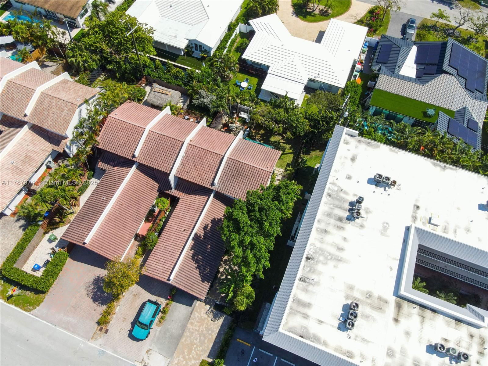Real estate property located at 2520 9th St, Broward, Sunrise, Fort Lauderdale, FL