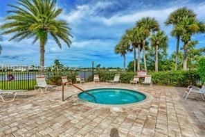 Real estate property located at 5260 Tiffany Anne Cir, Palm Beach, Cypress Lakes 10, West Palm Beach, FL