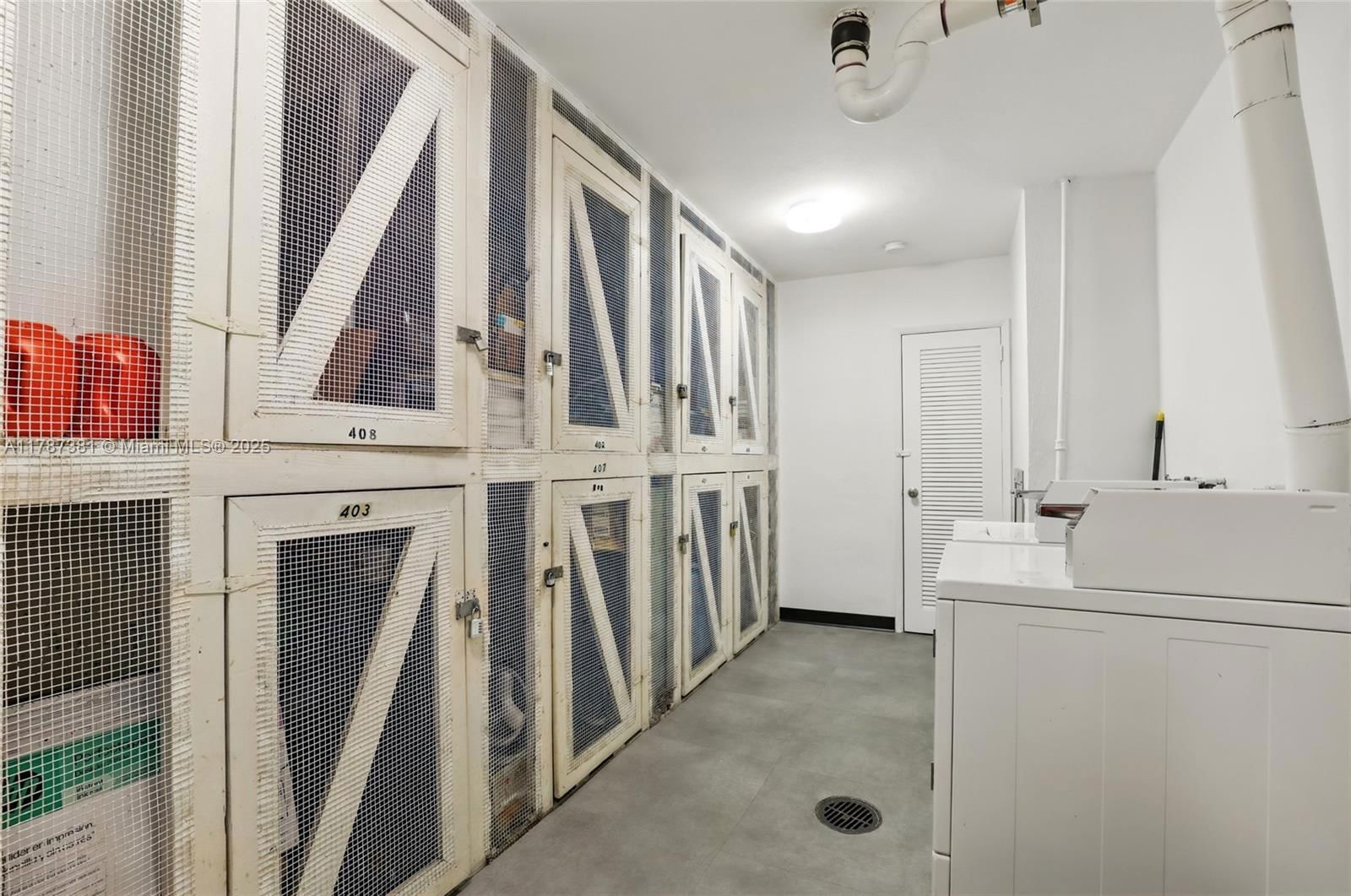 Real estate property located at 1831 38th St #402, Broward, Coral Lake Tower Condo, Oakland Park, FL