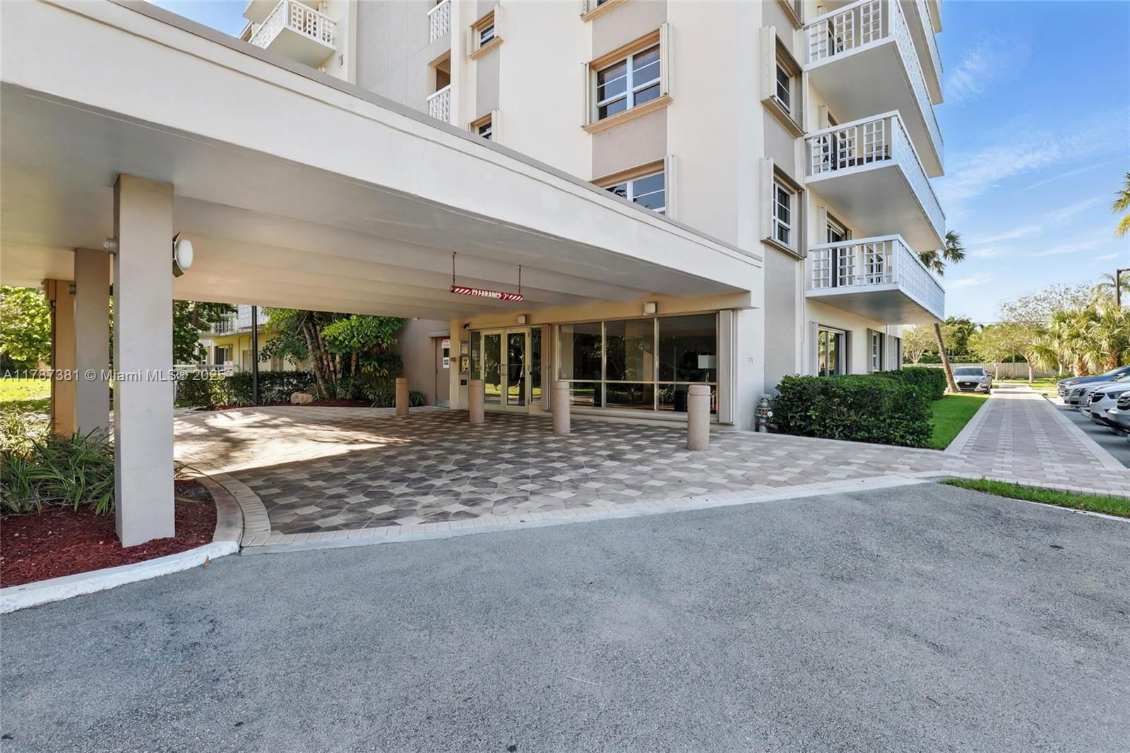 Real estate property located at 1831 38th St #402, Broward, Coral Lake Tower Condo, Oakland Park, FL