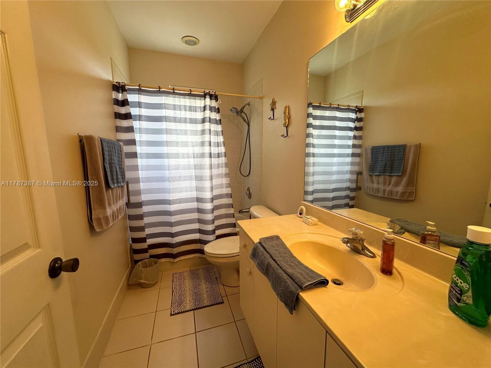 Real estate property located at 1930 14th Ct, Miami-dade, Shores At Keys Gate, Homestead, FL