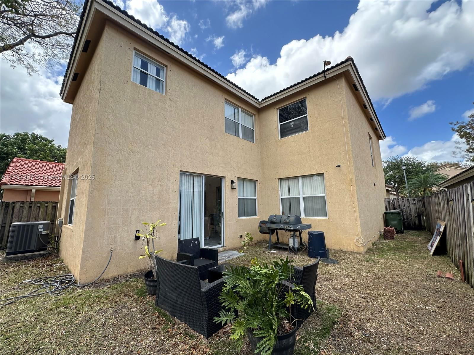 Real estate property located at 1930 14th Ct, Miami-dade, Shores At Keys Gate, Homestead, FL