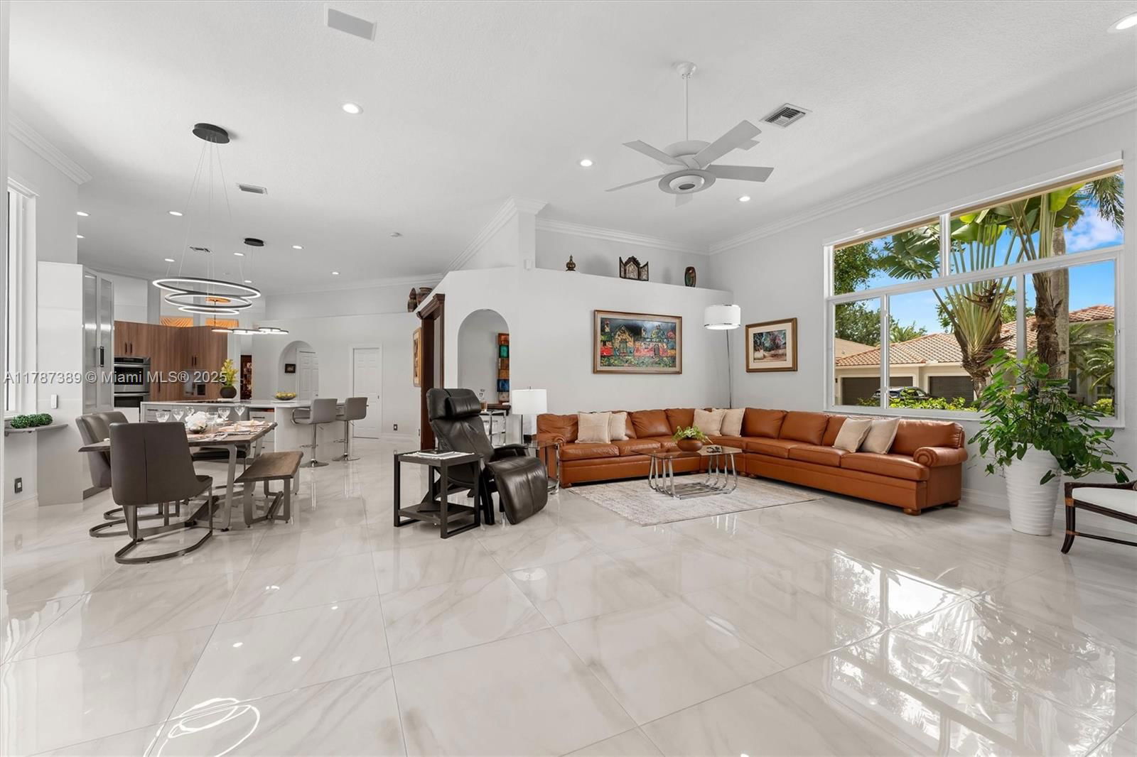 Real estate property located at 2485 Eagle Watch Court, Broward, Sector 7 - Parcels F G H, Weston, FL