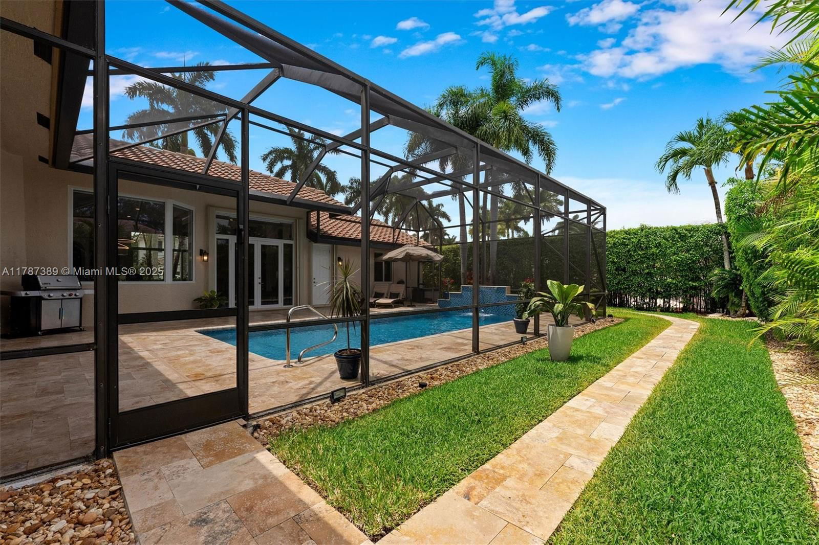 Real estate property located at 2485 Eagle Watch Court, Broward, Sector 7 - Parcels F G H, Weston, FL