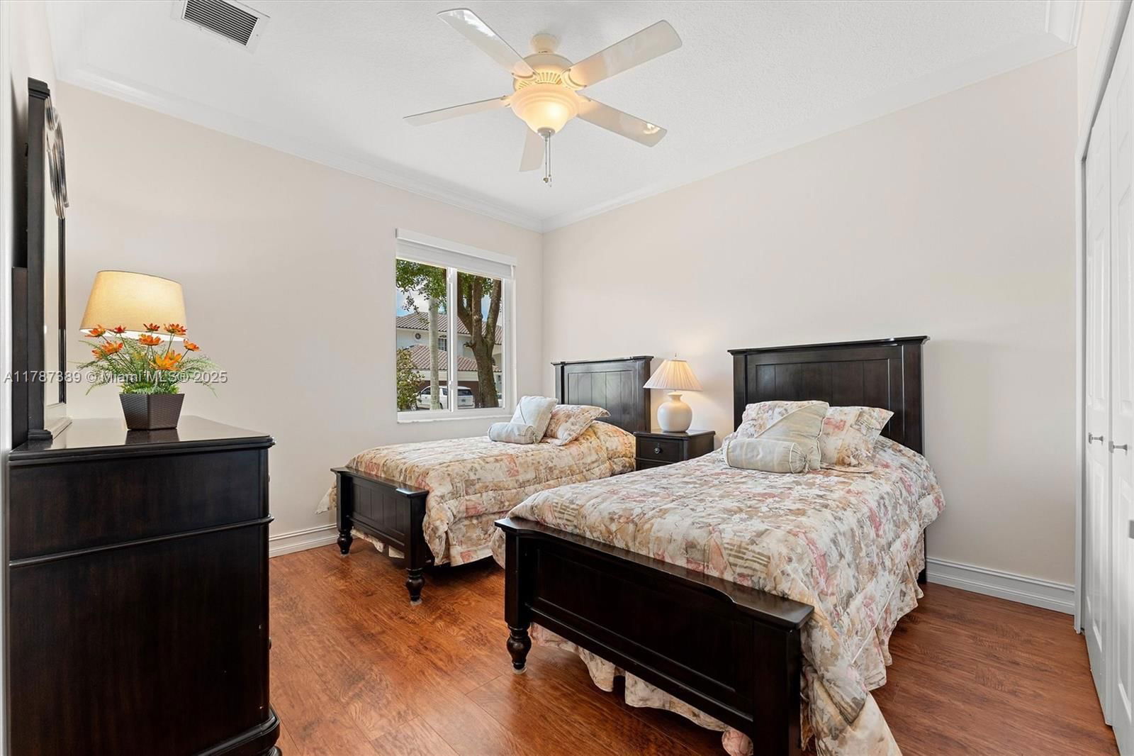 Real estate property located at 2485 Eagle Watch Court, Broward, Sector 7 - Parcels F G H, Weston, FL