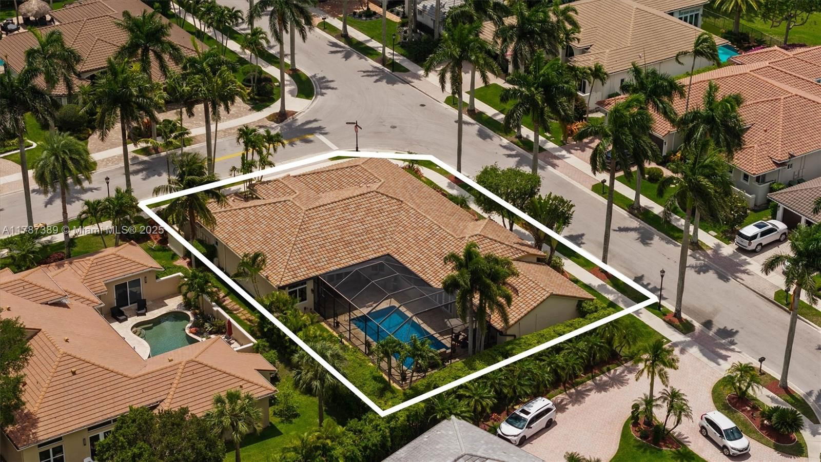 Real estate property located at 2485 Eagle Watch Court, Broward, Sector 7 - Parcels F G H, Weston, FL
