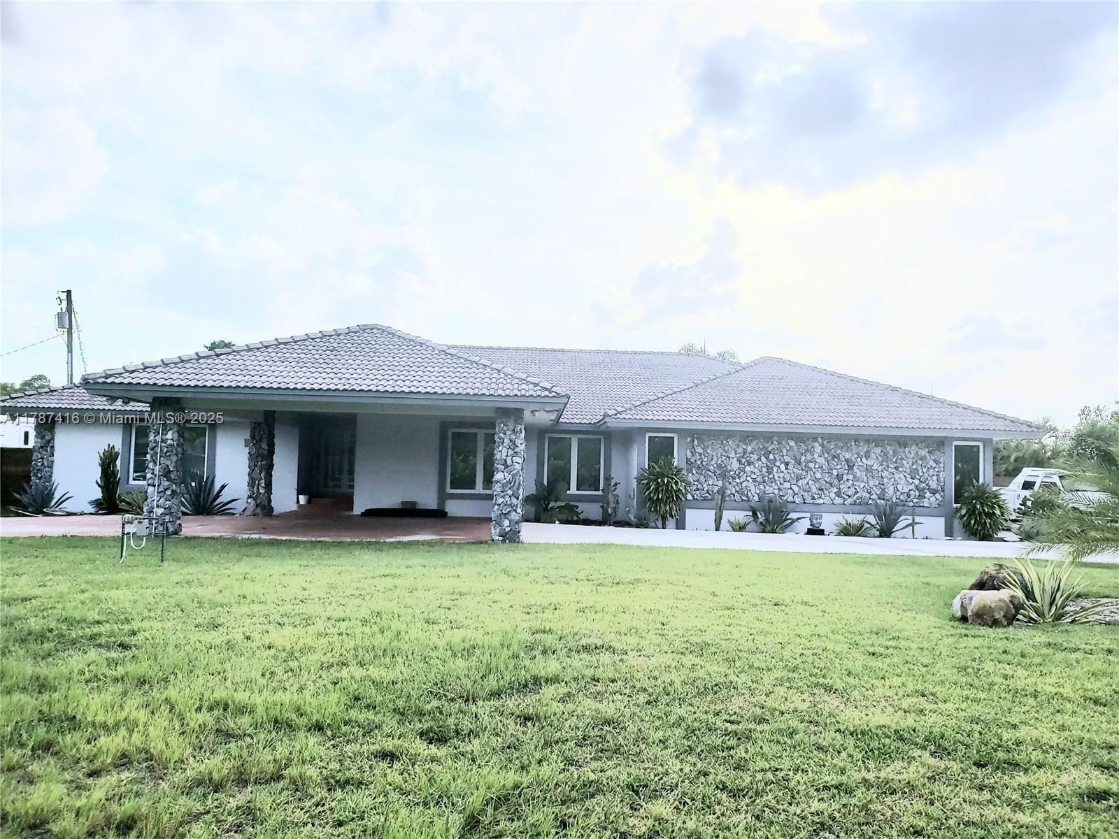 Real estate property located at 30992 195th Ave, Miami-dade, N/a, Homestead, FL