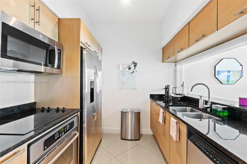 Real estate property located at 31 5 ST #1009, Miami-dade, Brickell On The River N T, Miami, FL