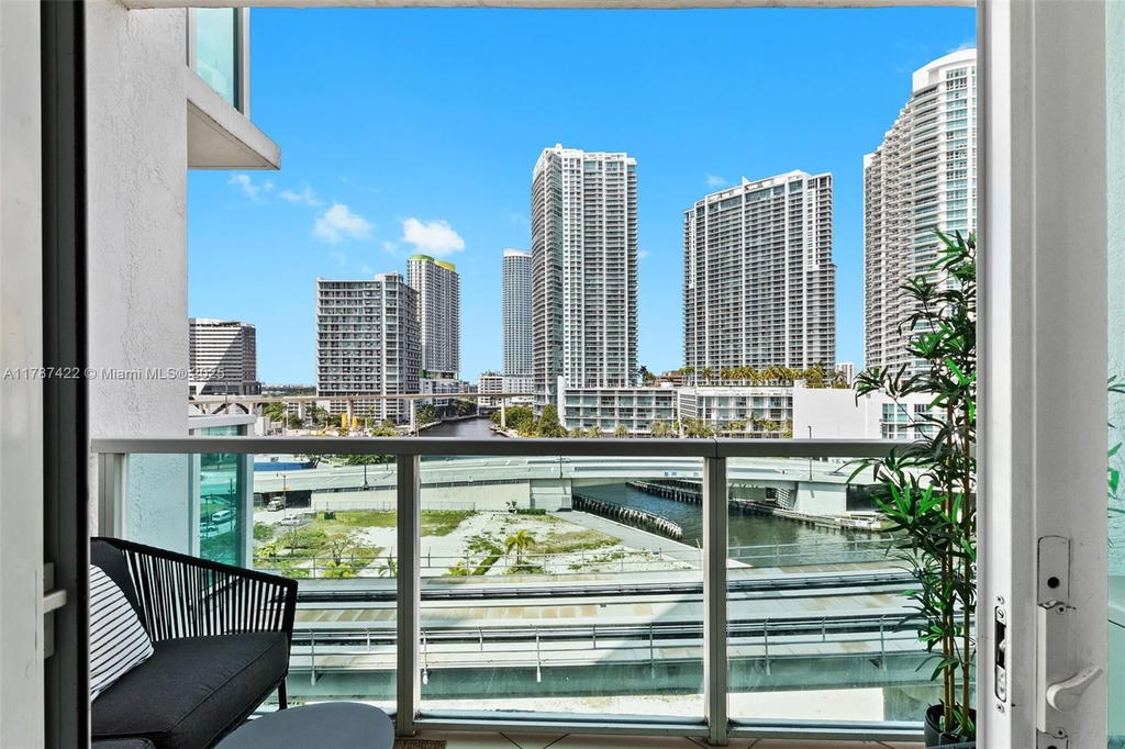Real estate property located at 31 5 ST #1009, Miami-dade, Brickell On The River N T, Miami, FL
