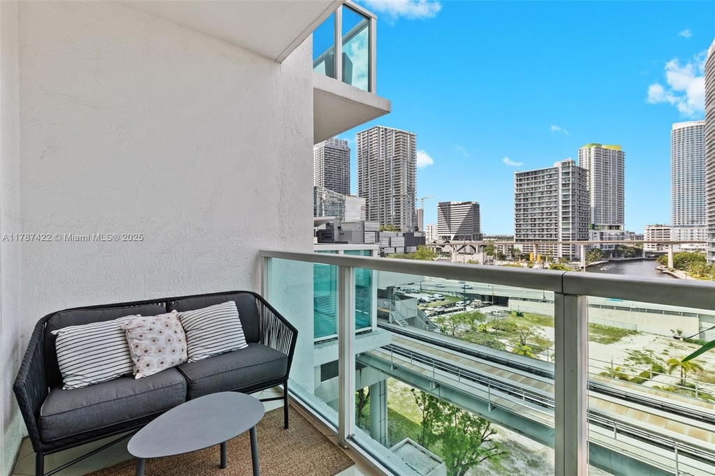 Real estate property located at 31 5 ST #1009, Miami-dade, Brickell On The River N T, Miami, FL