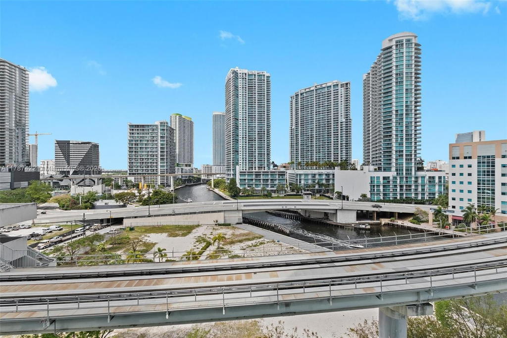 Real estate property located at 31 5 ST #1009, Miami-dade, Brickell On The River N T, Miami, FL